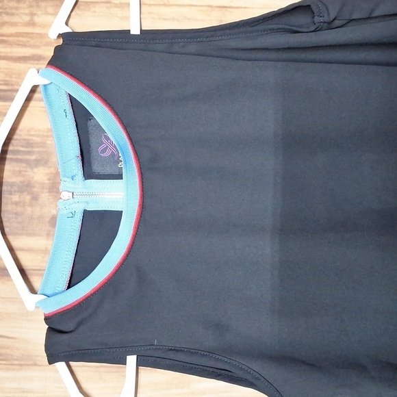 Plains & PRINTS SIZE 4 SLEEVELESS BLOUSE - Picture 4 of 7